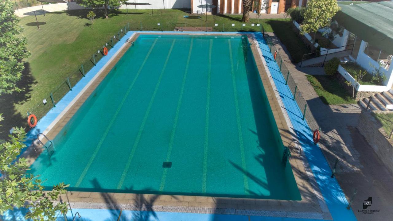 Posada El Arriero Torrejón el Rubio Exterior foto