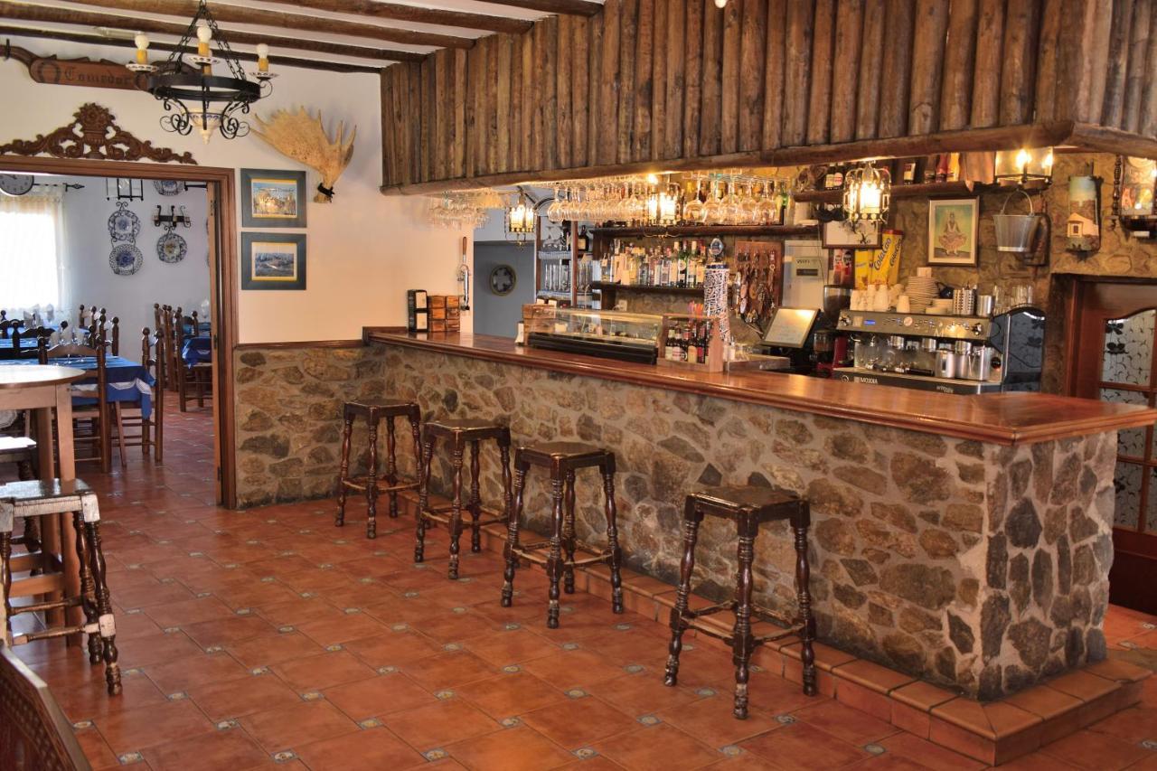 Posada El Arriero Torrejón el Rubio Exterior foto